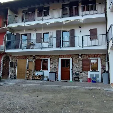 L'antico Fienile 公寓 *